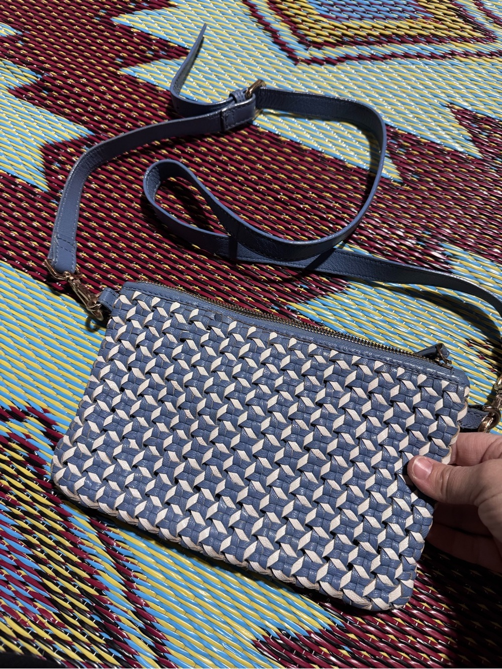 Carpisa blue geometric woven crossbody bag